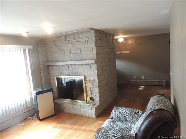 150 Kaynor Dr, Waterbury, CT 06708