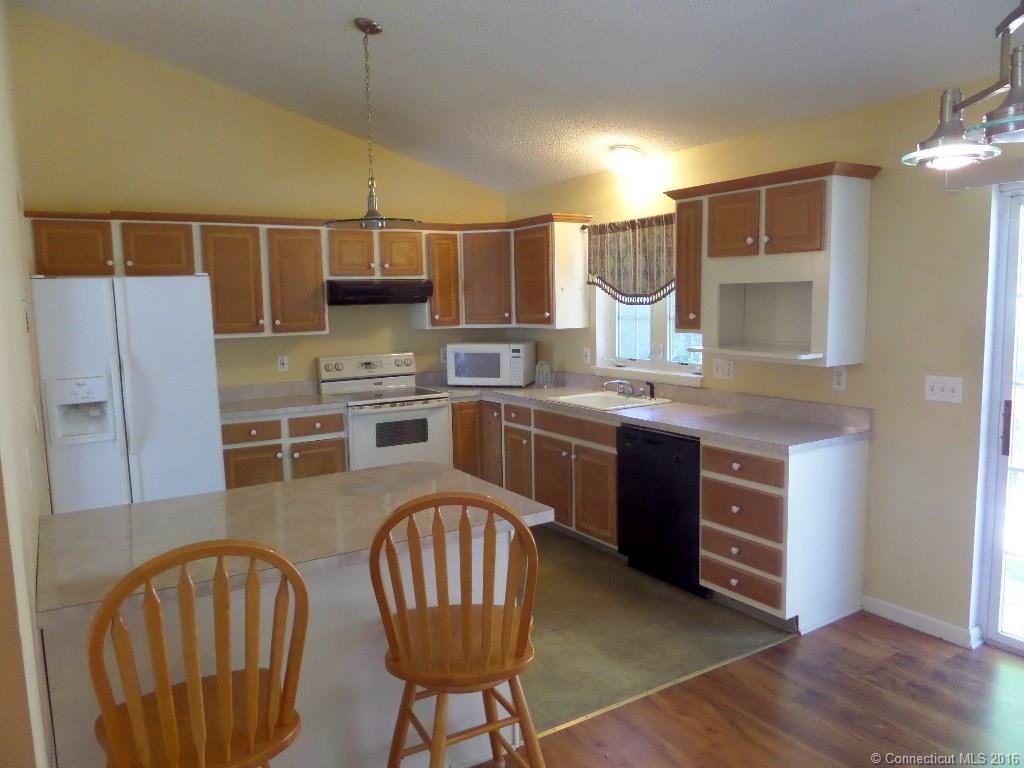 51 Roma Avenue, Waterbury, CT 06708