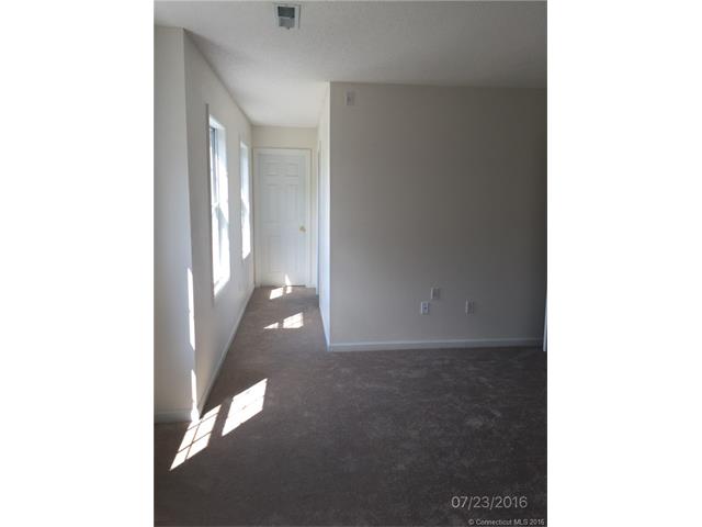 37 Elaina Cir, Waterbury, CT 06708