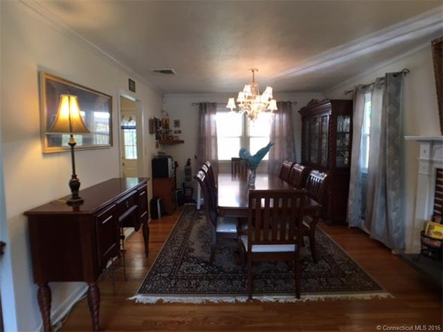 81 Robinwood Rd, Waterbury, CT 06708