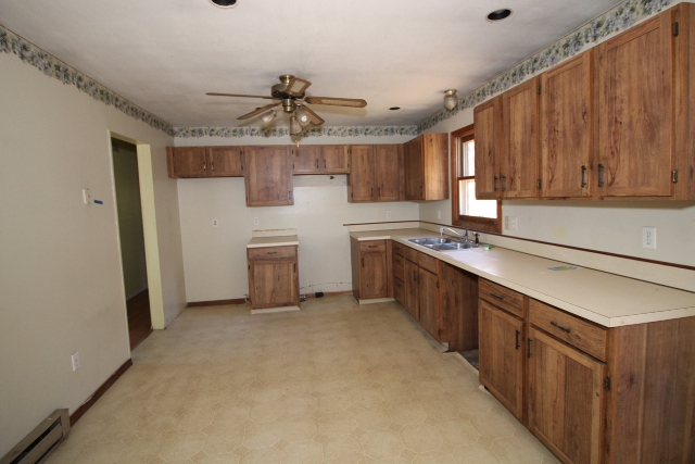 137 White Birch DrWaterbury, CT, 06708New Haven County