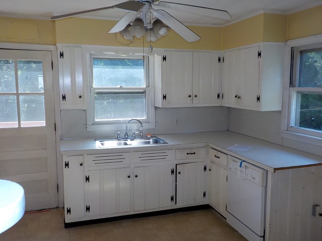 91 Tree Hill RdWaterbury, CT, 06708New Haven County