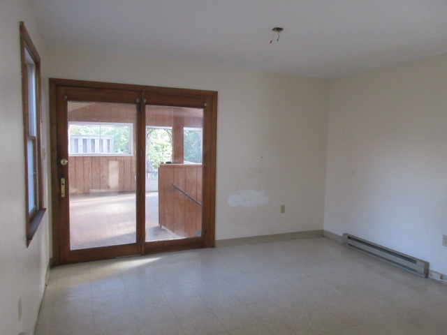 173 Bradley AveWaterbury, CT, 06708New Haven County