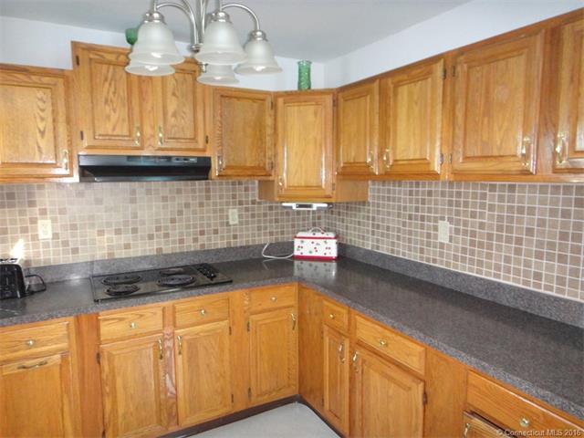 37 2nd Ave, Waterbury, CT 06710