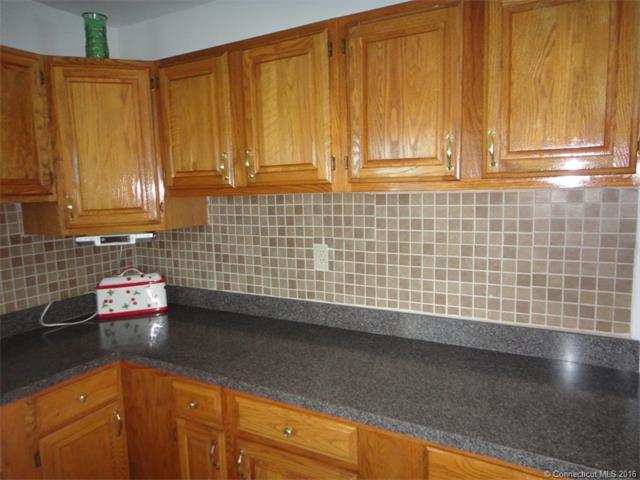 37 2nd Ave, Waterbury, CT 06710