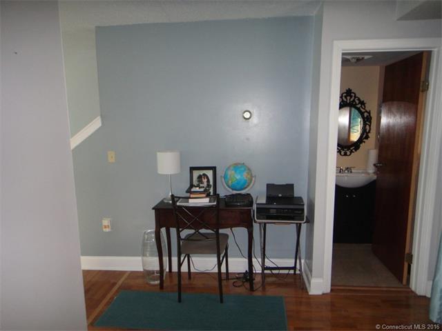 37 2nd Ave, Waterbury, CT 06710