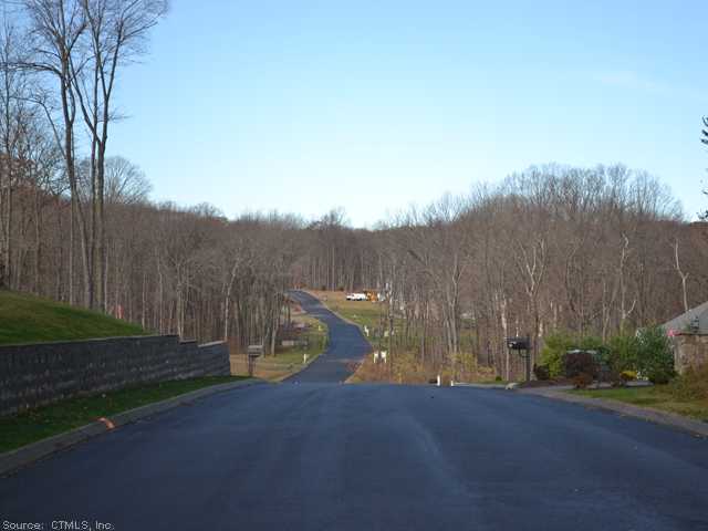 10 Mikayla Ln, Prospect, CT 06712