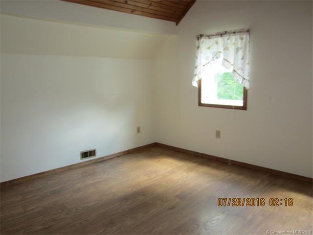171 Brooks Hill Rd, Wolcott, CT 06716