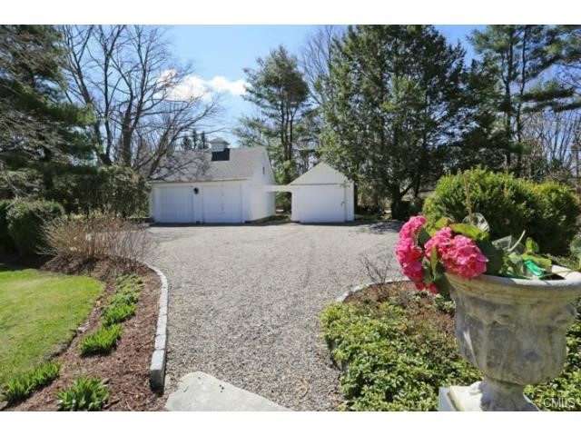 35 Hut Hill Road, Bridgewater, CT 06752