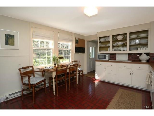 35 Hut Hill Road, Bridgewater, CT 06752
