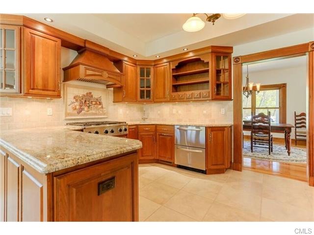 8 Bobcat Lane, Warren, CT 06754