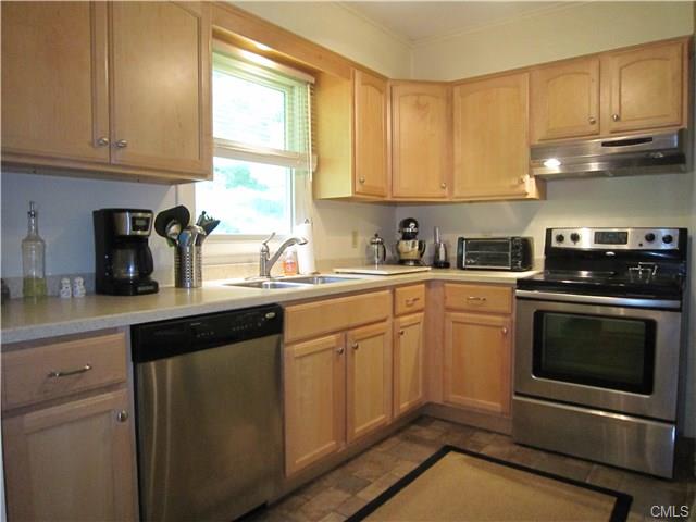 153 South Kent Road, New Milford, CT 06755