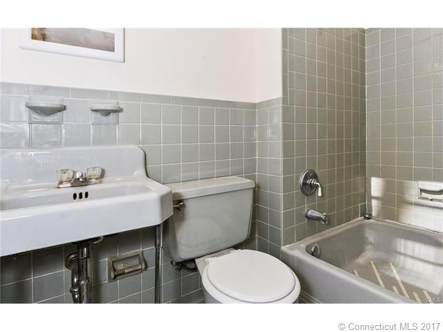 45Camps Rd, Kent, CT 06757