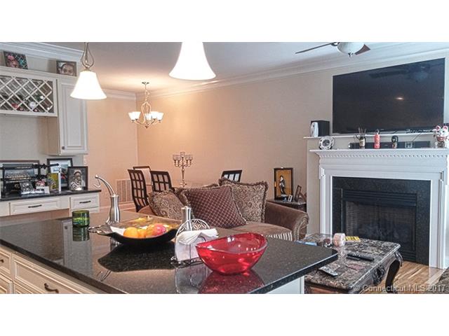 318Hunter Dr #318, Litchfield, CT 06759