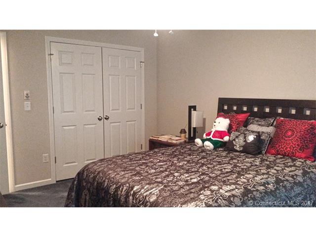 318Hunter Dr #318, Litchfield, CT 06759