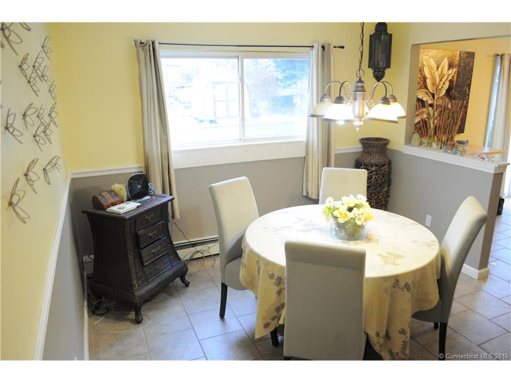 18 Tawny Thrush Road, Naugatuck, CT 06770