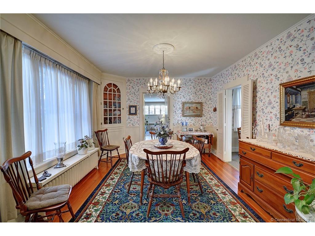 4 Rockwell Avenue, Naugatuck, CT 06770