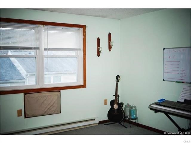 1081 New Haven Road, Naugatuck, CT 06770