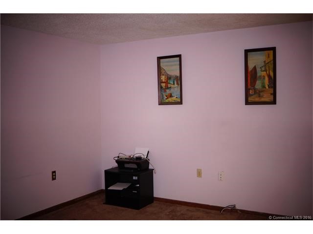 1081New Haven Rd #12D, Naugatuck, CT 06770