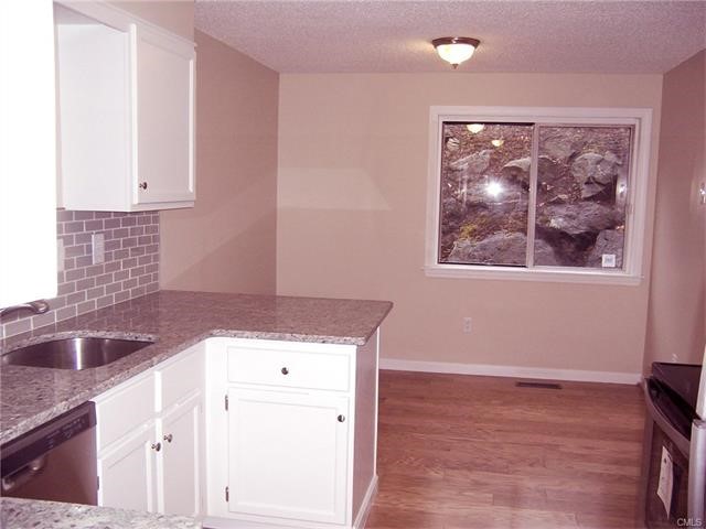 111 Mallane Lane, Naugatuck, CT 06770
