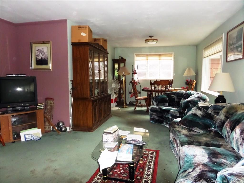 68 Summit Road, Naugatuck, CT 06770