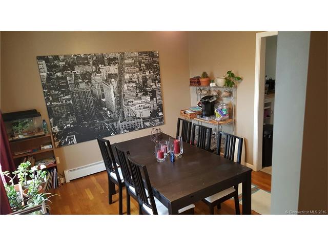 89 Alma St, Naugatuck, CT 06770