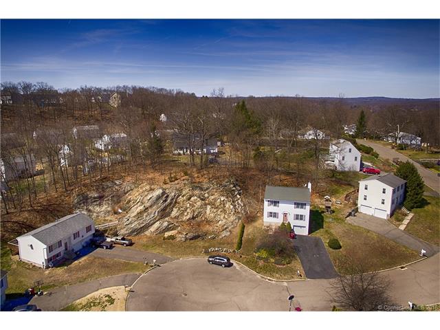 89 Alma St, Naugatuck, CT 06770