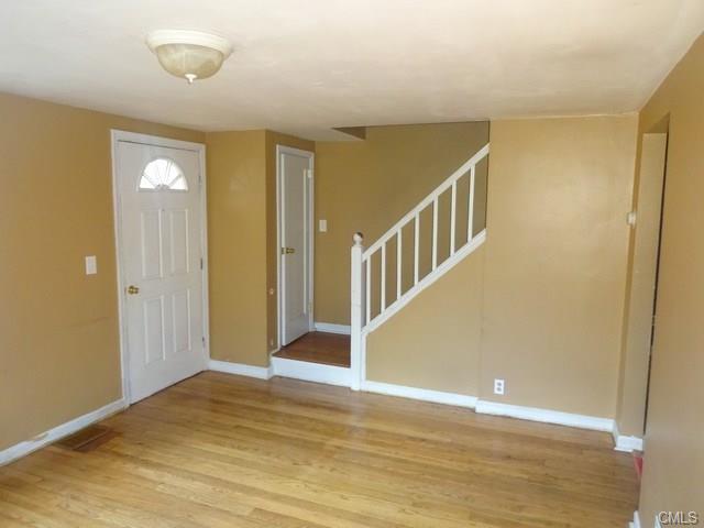 14 Surrey Drive, Naugatuck, CT 06770
