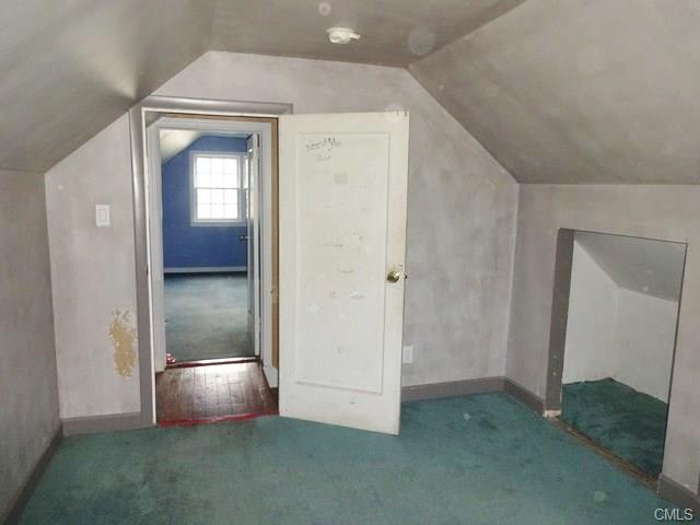 14 Surrey Drive, Naugatuck, CT 06770