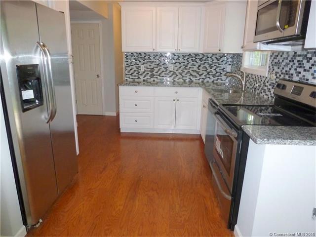 90 Thistle Down Ln, Naugatuck, CT 06770