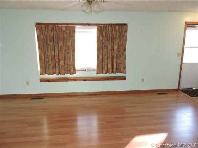 68Fern St, Naugatuck, CT 06770