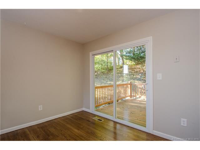 8 Rain Dance Cir, Naugatuck, CT 06770