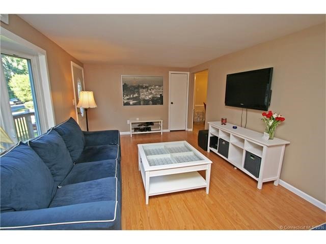 369Prospect St, Naugatuck, CT 06770