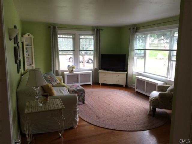 2 Pleasant Avenue, Naugatuck, CT 06770