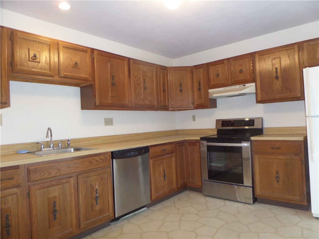553 Horton Hill Road, Naugatuck, CT 06770