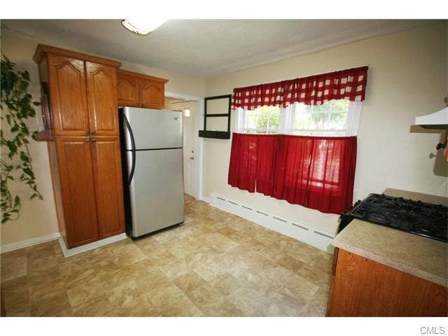 61 Fern Street, Naugatuck, CT 06770