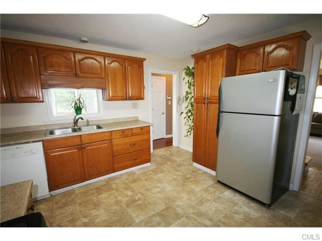 61 Fern Street, Naugatuck, CT 06770