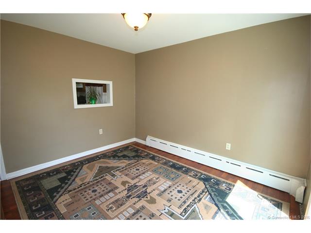 61Fern St, Naugatuck, CT 06770