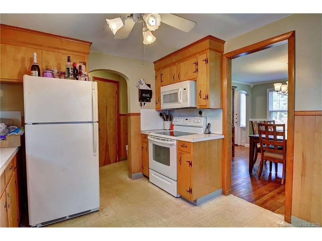 123 May Street, Naugatuck, CT 06770