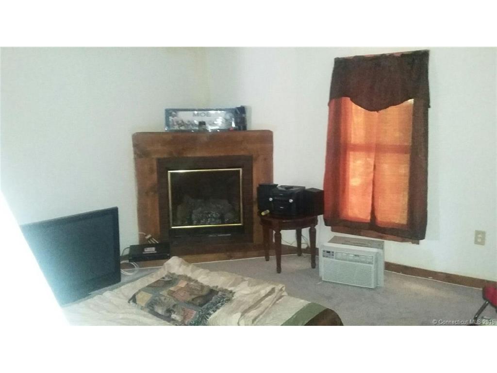 182 Prospect St, Naugatuck, CT 06770