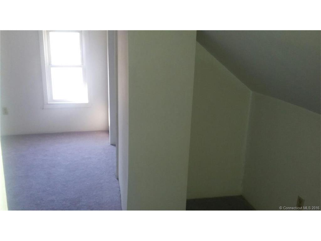 182 Prospect St, Naugatuck, CT 06770