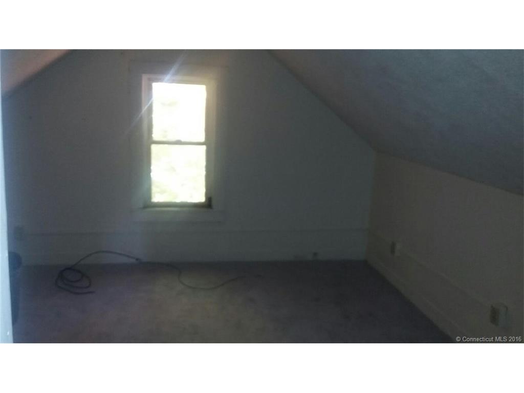182 Prospect St, Naugatuck, CT 06770