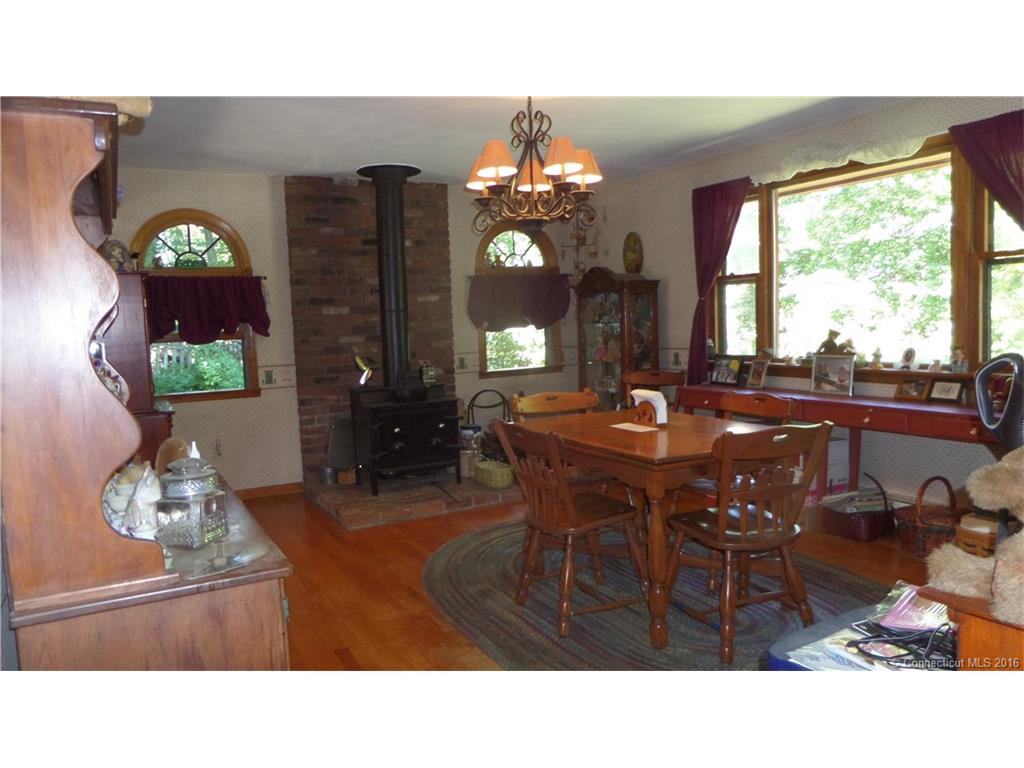 196 Inwood Drive, Naugatuck, CT 06770