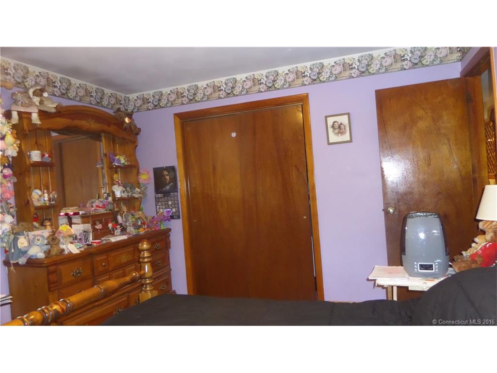 196 Inwood Drive, Naugatuck, CT 06770