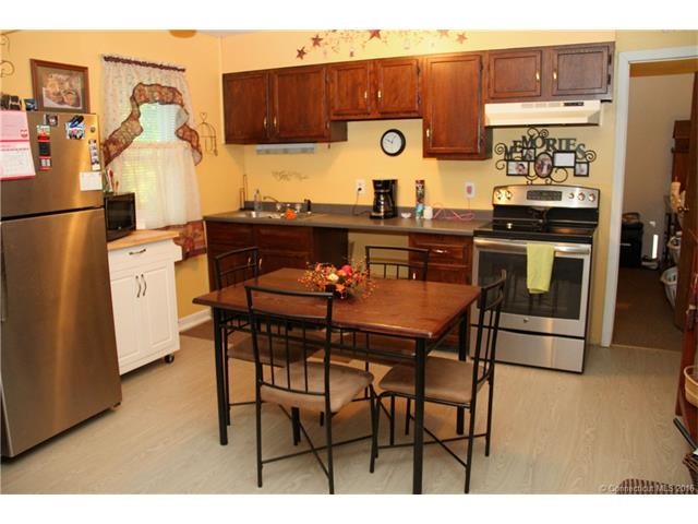 19Candee Rd, Naugatuck, CT 06770
