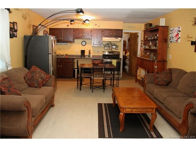 19Candee Rd, Naugatuck, CT 06770