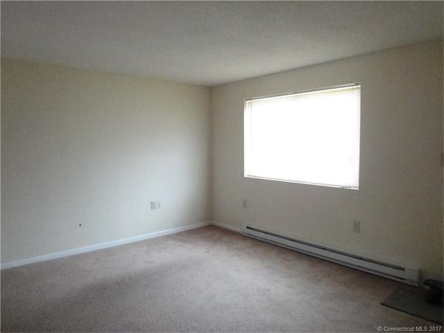 461Spring St #9H, Naugatuck, CT 06770