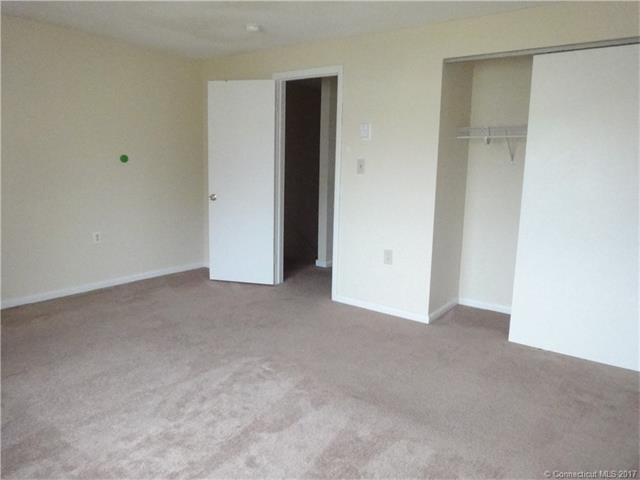 461Spring St #9H, Naugatuck, CT 06770
