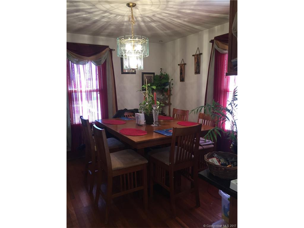 92 Greenwood St, Naugatuck, CT 06770