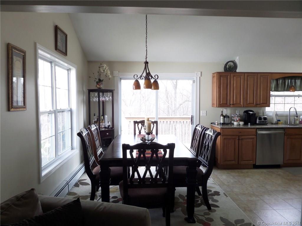 17 Marsh Hill Rd, Naugatuck, CT 06770